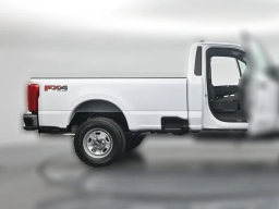 Ford Super Duty F-350 SRW XL 4WD Reg Cab 8' Box 2026