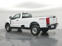 Ford Super Duty F-350 SRW XL 4WD Reg Cab 8' Box 2026