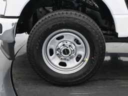 Ford Super Duty F-350 SRW XL 4WD Reg Cab 8' Box 2026