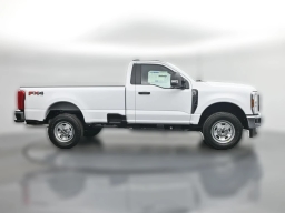 Ford Super Duty F-350 SRW XL 4WD Reg Cab 8' Box 2026