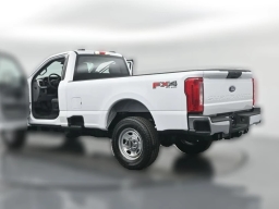 Ford Super Duty F-350 SRW XL 4WD Reg Cab 8' Box 2026