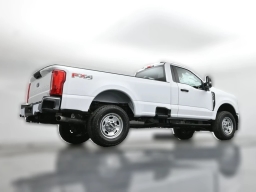Ford Super Duty F-350 SRW XL 4WD Reg Cab 8' Box 2026