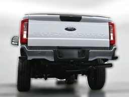 Ford Super Duty F-350 SRW XL 4WD Reg Cab 8' Box 2026