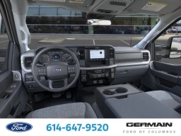 Ford Super Duty F-350 SRW XLT 4WD Reg Cab 8' Box 2025