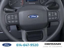 Ford Super Duty F-350 SRW XLT 4WD Reg Cab 8' Box 2025