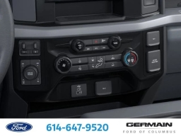 Ford Super Duty F-350 SRW XLT 4WD Reg Cab 8' Box 2025