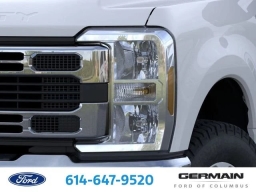 Ford Super Duty F-350 SRW XLT 4WD Reg Cab 8' Box 2025