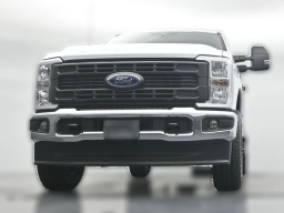 Ford Super Duty F-350 SRW XL 4WD Reg Cab 8' Box 2026