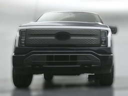 Ford F-150 Lightning XLT 4WD SuperCrew 5.5' Box 2025