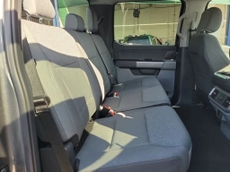 Ford F-150 Lightning XLT 4WD SuperCrew 5.5' Box 2025