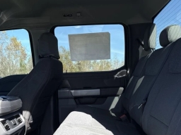 Ford F-150 Lightning XLT 4WD SuperCrew 5.5' Box 2025