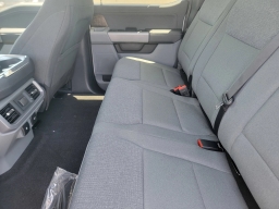 Ford F-150 Lightning XLT 4WD SuperCrew 5.5' Box 2025