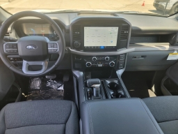 Ford F-150 Lightning XLT 4WD SuperCrew 5.5' Box 2025