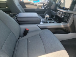 Ford F-150 Lightning XLT 4WD SuperCrew 5.5' Box 2025