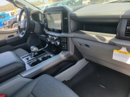 Ford F-150 Lightning XLT 4WD SuperCrew 5.5' Box 2025