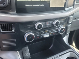 Ford F-150 Lightning XLT 4WD SuperCrew 5.5' Box 2025