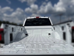 Ford F-150 Lightning XLT 4WD SuperCrew 5.5' Box 2025