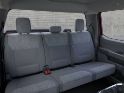 Ford F-150 Lightning XLT 4WD SuperCrew 5.5' Box 2025