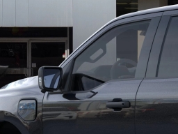 Ford F-150 Lightning XLT 4WD SuperCrew 5.5' Box 2025