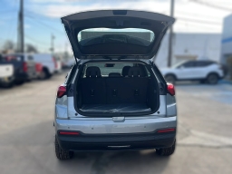 Chevrolet Bolt RS FWD 4dr 2027