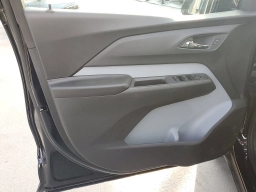 Chevrolet Bolt RS FWD 4dr 2027