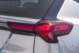 Chevrolet Bolt RS FWD 4dr 2027