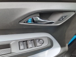 Chevrolet Bolt RS FWD 4dr 2027