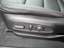 Chevrolet Bolt RS FWD 4dr 2027