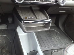 Chevrolet Bolt RS FWD 4dr 2027