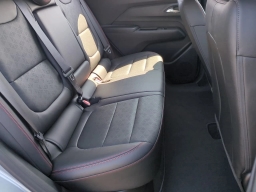 Chevrolet Bolt RS FWD 4dr 2027