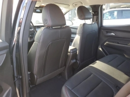 Chevrolet Bolt RS FWD 4dr 2027