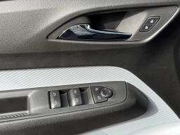 Chevrolet Bolt RS FWD 4dr 2027