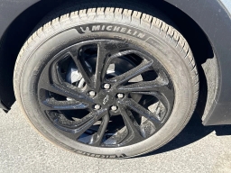 Chevrolet Bolt RS FWD 4dr 2027