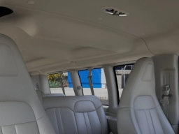 Chevrolet Express Passenger LS RWD 2500 135" 2026