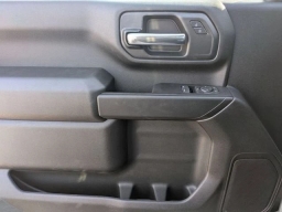 Chevrolet Silverado 2500HD Work Truck 4WD Reg Cab 142" 2026