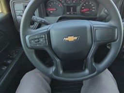 Chevrolet Silverado 2500HD Custom 2WD Crew Cab 172" 2026