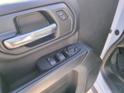 Chevrolet Silverado 2500HD Custom 2WD Crew Cab 172" 2026