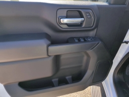 Chevrolet Silverado 2500HD Custom 2WD Crew Cab 172" 2026