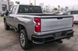 Chevrolet Silverado 2500HD Custom 4WD Crew Cab 159" 2026