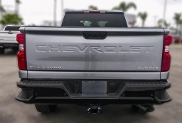 Chevrolet Silverado 2500HD Custom 4WD Crew Cab 159" 2026