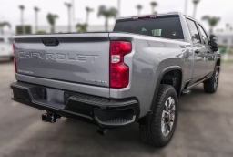 Chevrolet Silverado 2500HD Custom 4WD Crew Cab 159" 2026