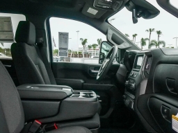 Chevrolet Silverado 2500HD Custom 4WD Crew Cab 159" 2026