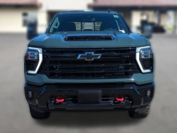 Chevrolet Silverado 2500HD LT 4WD Crew Cab 159" 2026