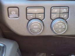 Chevrolet Silverado 2500HD LT 4WD Crew Cab 159" 2026