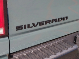 Chevrolet Silverado 2500HD LT 4WD Crew Cab 159" 2026