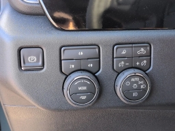 Chevrolet Silverado 2500HD LT 4WD Crew Cab 159" 2026