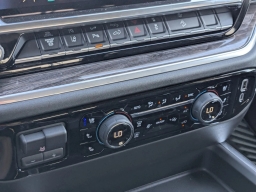 Chevrolet Silverado 2500HD LTZ 4WD Crew Cab 159" 2025