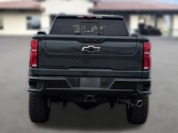 Chevrolet Silverado 2500HD ZR2 4WD Crew Cab 159" 2026