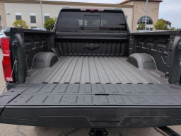 Chevrolet Silverado 2500HD ZR2 4WD Crew Cab 159" 2026