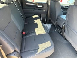 Chevrolet Silverado 1500 LT 2WD Crew Cab 147" 2026